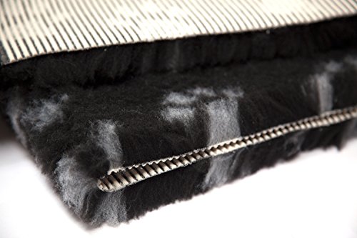 Paws-Vet-Pet-Bed-Vetbed-Pro-Non-Slip-Rubber-Backing-Machine-Wash-15-Colours-Various-Sizes-MerryMaple-Veterinary-Bedding-