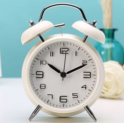 VLike Doppelglockenwecker mit Nachtlicht, großes Zifferblatt von 4 Zoll, Analog Quarzwecker mit lautem Alarm,kein Ticken, geräuschlos lautlos wecker(weiß) - 9