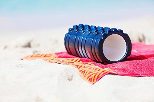 Innovative Faszienrolle / Schaumstoffrolle »Anasuya«: Massage- und Therapierolle zur Selbstmassage / hochwertige Verarbeitung & in 5 trendigen Farben(pink blau rot schwarz & lila). Die Sportrolle / Fitnessrolle ist optimal für fasziales Training des Rücken mit einer Abmessung von ca 34cm x 14cm - 9