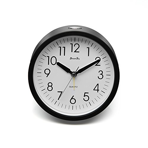 DreamSky Analog Quarzwecker mit Nachtlicht, 4 Zoll großes Zifferblatt, Tischuhr mit Schlummerfunktion, laut, ansteigender Weckton, kein Ticken, geräuschlos, Batteriebetrieben, Schwarz - 3