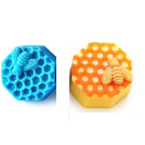 Allforhome Silikon-Form zum Seifengießen „Biene auf Honigwabe“, 6,5 cm;Farbe zufällig - 2