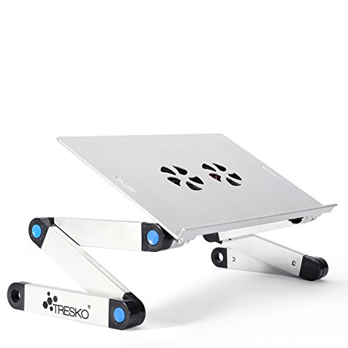 TRESKO® klappbarer Notebook-Tisch Laptop-Ständer Beamer-Tisch, aus hitzeabsorbierendem Metall, 15 kg Tragkraft, mit Luftschlitzen zur Laptop-Kühlung, auch als Frühstücks-Tablett oder Stativ verwendbar, individuell höhenverstellbar für ergonomische Sitzposition, in verschiedenen Farben (schwarz und silber) und Ausführungen (mit und ohne Lüfter, Stromversorgung per USB) (Silber)