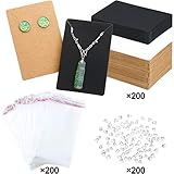 Diseño fácil de usar: estas tarjetas de visualización son adecuadas tanto para aretes como para collares, los orificios precortados facilitan la exhibición de aretes y collares, cada tarjeta de exhibición tiene 2 orificios y se pueden colocar 2 ranuras para tarjetas simultáneamente colgando aretes y aretes