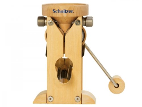 Schnitzer Getreideflocker / Getreidequetsche Campo mit Steinwalzen