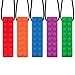 Produktbild Novelfun Sensory Chew Halskette, 5er Pack Silikon Kauen Anhänger Training und Entwicklung Zappeln Spielzeug Kauen Halskette für Kinderkrankheiten,Autismus ADHS SPD,Oral Motor,Angst,Autistische Kinder