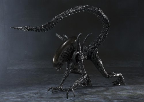 Bandai Tamashii Nations S.H. MonsterArts Alien Warrior Action Figure