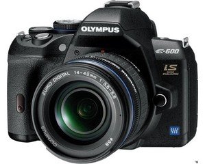 Olympus E-600 DSLR Camera & 14-42mm Lens Kit