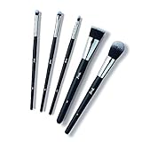 Contenido del kit: 5 pinceles: para sombras (n.º 04), de difuminado (n.º 06), de labios (n.º 07), para base de maquillaje (n.º 08) y para colorete (n.º 11)