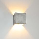 s luce ring Die s.LUCE Plinth Serie bietet ein extravagantes Grunddesign für Wohnraumleuchten an. Ob Retro, Vintage, Shabby Chic oder Industrieller Stil. Die Wandlampe passt zu Ihnen.