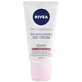 Face Care by Nivea Visage Rich Moisturising Day Cream (Dry/Sensitive) SPF15 50ml