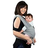 Das leichte und elastische Tragetuch passt von Geburt an und eignet sich für Frühchen, Neugeborene und Kleinkinder bis 15 kg.