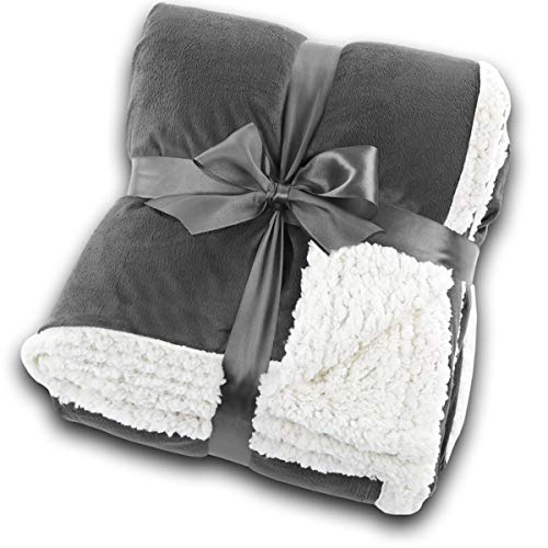 Gräfenstayn® Double face Blanket – Sherpa Throws Blanket/Lambs Wool Design – Different Sizes a Gräfenstayn® Double face Blanket – Sherpa Throws Blanket/Lambs Wool Design – Different Sizes a