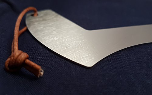 Edel Bart Schablone mit Kamm | Made in Germany | Aus hochwertigem Edelstahl & feinstem Leder | Bartpflege auf höchstem Niveau | Das Styling Tool für perfekte Symmetrie | Konturen wie vom Barbier | Rasur & Pflege für Vollbart, 3 Tage Bart, Henriquatre und andere Bartformen | MASCULLO | Gib dich nicht mit weniger zufrieden! - 2