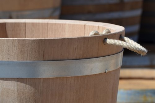 Blumentopf, Blumenkübel aus Eichen-Holz – Fass, Holzfass als Pflanzkübel – Weinfass, Bottich, Holzkübel (D30 bis D60) mit Schlaufen (D40 H35 mit Schlaufen) - 5