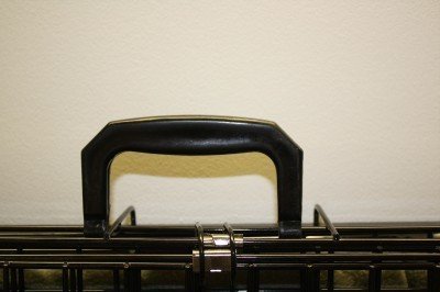 BUNNY-BUSINESS-Metal-Dog-Crate-2-Doors-with-Bedding-and-Lint-Rollers-Medium-30-inch-Black