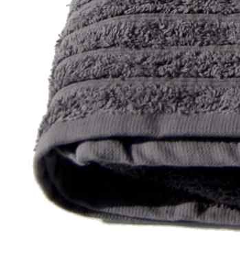 Wellness Saunatuch grau, Badetuch XXL bestickt mit Sauna 80×200 cm aus 100 % Baumwolle - 3
