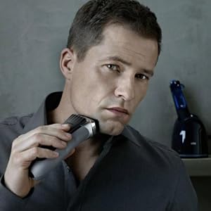Series 3 390 Wet & Dry Shaver - Image 5