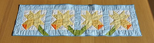 Daffodil table runner - Easter/Spring/Mothers' Day - Piano/bedding box/side table runner