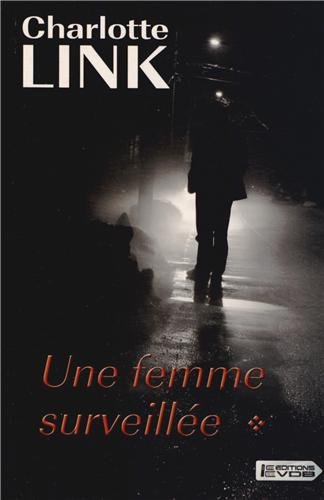T1 une femme surveillee