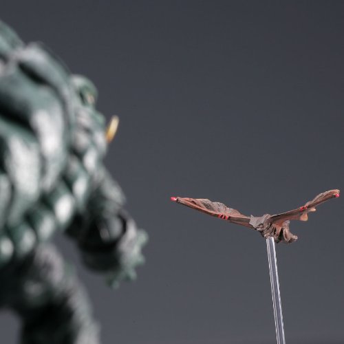 Godzilla Gamera Revoltech Scifi Super Poseable Action Figure #007 Gyaos