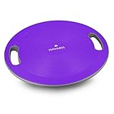 Ejercítate: El disco de entrenamiento hace que tengas que trabajar los músculos del tronco para mantener el equilibrio. Fortalece los abdominales, las piernas y la espalda haciendo flexiones o sentadillas.