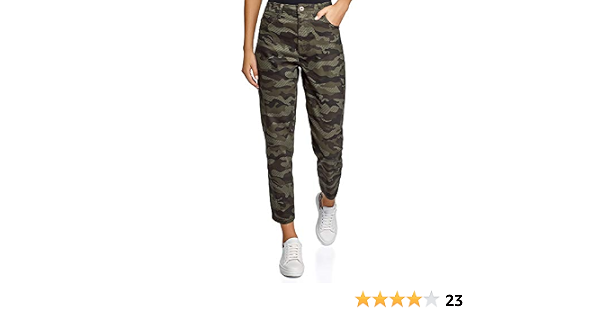 Military Style Mom-Fit Jeans 