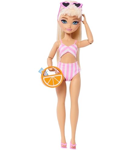 Barbie Dream Besties – Barbie Brooklyn JFX97 Met Rolschaatsen, Donkerbruin Haar En 9 Accessoires Voor Muziek En Video – Voor Kinderen Vanaf 4 Jaar