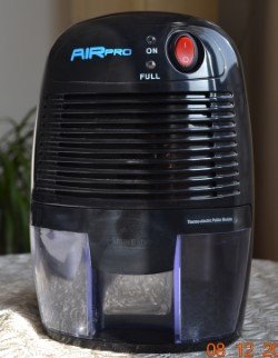 500ml Black AirPro Mini Compact Air Dehumidifier for Home, Kitchen, Bedroom, Bathroom, Caravan etc.