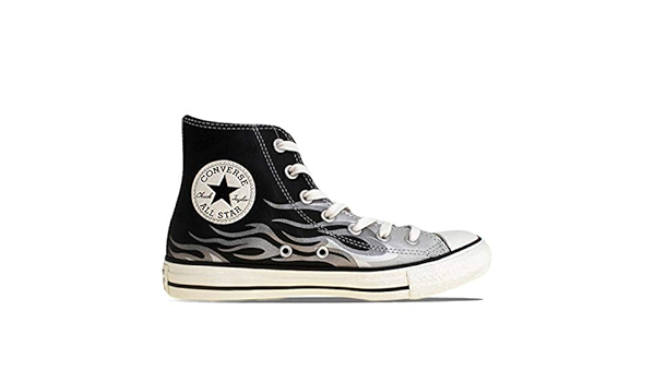 converse avec des flammes