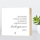 Beste Mama, beste Oma - einzigartiges Holzbild 15x15x2cm zum Hinstellen und Aufhängen, echter Fotodruck mit Spruch auf Holz - schwarz-weißes Wand-Bild Aufsteller Holz-Schild Wandschild Holzdeko zur Dekoration im Büro und Daheim oder als Geschenk Mitbringsel Geschenkidee zum Geburtstag für die Mutter Mutti - Poster Kunst-Druck Home Deko