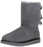 ugg australia bailey bow ii US Größe 5 6 7 8 9 10 11 12 EUR 36 37 38 39 40 41 42 43 Innensohlenlänge 22 23 24 25 26 27 28,5 29,5