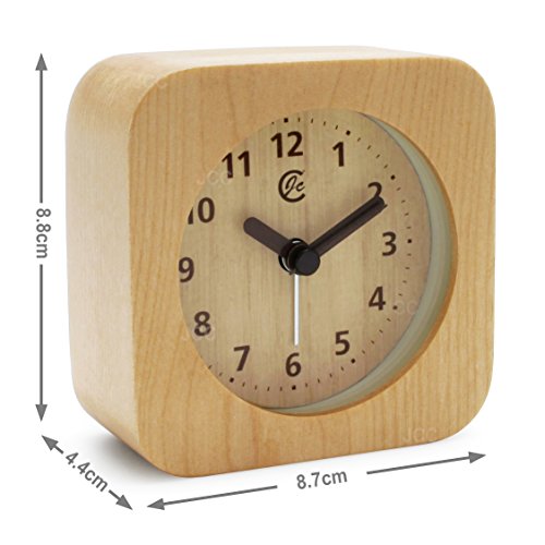JCC arabischen Ziffern Quadrat Natur Holz nicht tickenden Sweep Analog Quartz Nachttisch Schreibtisch Wecker mit aufsteigender Lauter Alarm, Snooze und Nachtlicht-Funktion, batteriebetrieben (Brown Wood) - 7