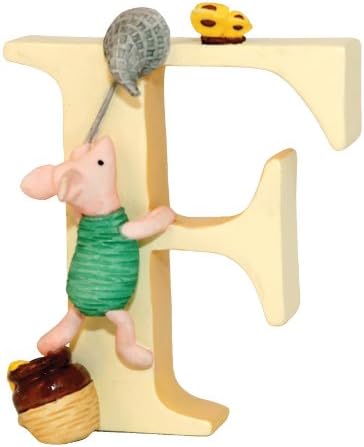 Classic Pooh F - Piglet Catching Butterfly