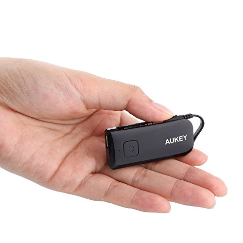 AUKEY Transmisor Bluetooth A2DP de M  sica y Audio Est  reo  Mini Transmitter Port  til con Cable con Jack 3 5 mm  Alcance de 10m para M  vil  iPhone  Android  MP3  Tableta  TV  etc    BT-C1 Negro  