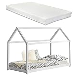 Cama para niños en forma de casa