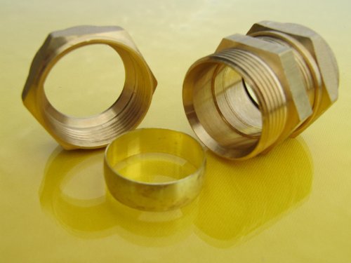 Preisvergleich Produktbild Messing Klemmringverschraubung für Kupferrohr 22mmx22mm