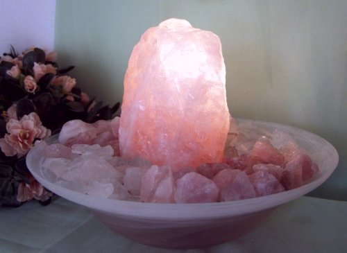 Rosis - Quellsteinbrunnen aus Rosenquarz, Zimmerbrunnen