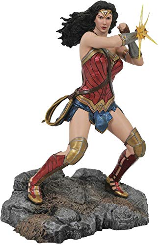 Diamond Select Justice League Wonder Woman PVC Figure