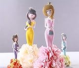 Color: morado, azul, rosa, amarillo.
