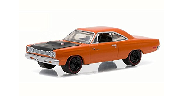 Buy 1969 Plymouth Road Runner Mango Greenlight 13150 48 1 64 Scale Diecast Model Toy Car Online At Low Prices In India Amazon In