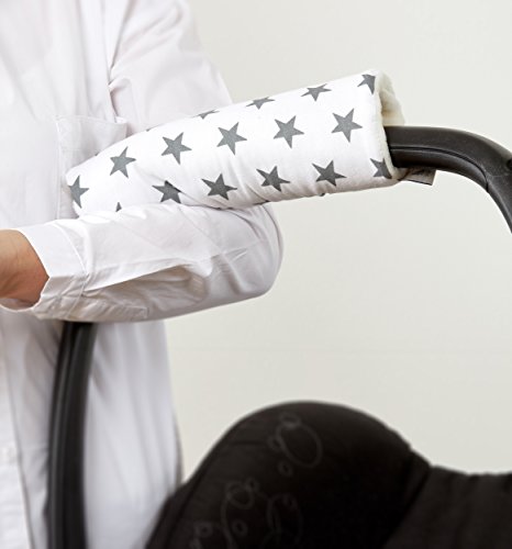 Preisvergleich Produktbild KraftKids Armschoner Babyschale kleine graue Sterne auf Weiss Babyschale Armpolster