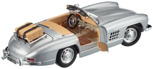 Imagen 2 de Bburago 12049S - Mercedes Benz 300 SL Touring (1957) color plata (01:18)