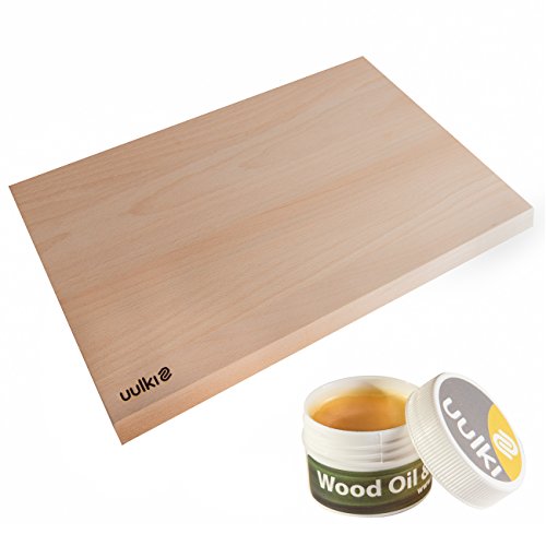 Uulki Holzschneidebrett 'Parallelogramm' Feine Qualität Handgefertigt & Holzwachs zum Behandeln – Schneidebrett mit Schrägen Kanten aus Europäischem Buchenholz kann beidseitig benutzt (38x25cm)