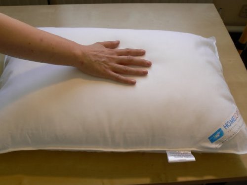 Homescapes - Super Microfibre Bounce Back Pillows - PAIR - 5 Star Hotel Quality - The Best Synthetic Pillow Available from Homescapes - NOT HOLLOW FIBRE - EXCELLENT for Allergy Sufferers. Goose Down Like - Soft to Medium Support