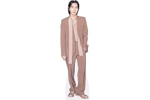 CELEBRITY CUTOUTS Suga (Beige Suit) tamano natural