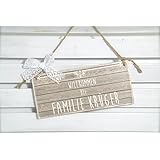 Türschild aus Holz mit Aufschrift Willkommen bei Familie