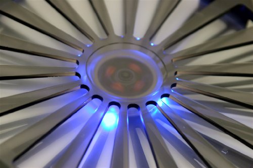 Plexiglas – Notebookkühler 15“ für Laptop, Notebooks, etc. mit blauer Beleuchtung - 4