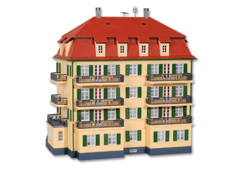 Preisvergleich Produktbild Kibri 38354 - H0 Mehrfamilienhaus mit Balkon