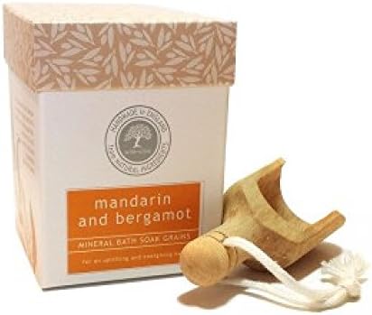 1 Box Mandarin and Bergamot Mineral Bath Soak with Wooden Scoop