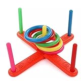 A continuación, los jugadores toman giros para tirar los cinco anillos en los postes.